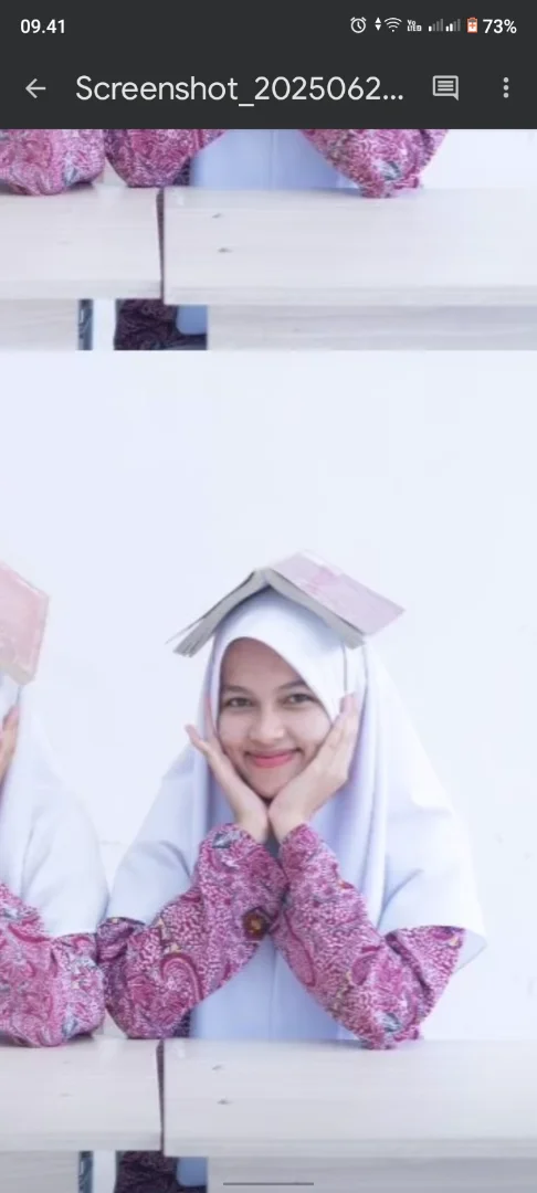 Cinta terhalang status 