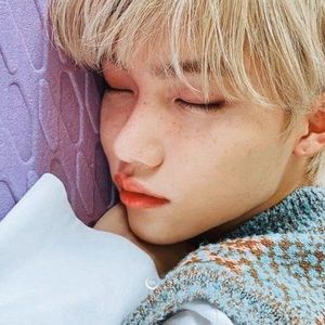 °Hwang°Hyunjin°