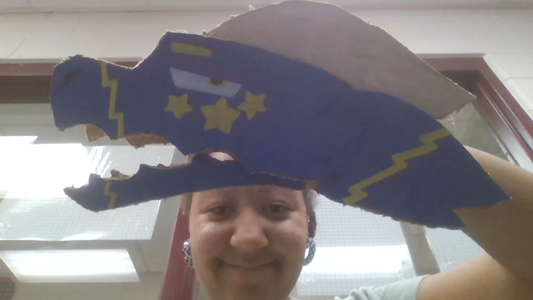 MIDNIGHTTTTTTTTT (but cardboard ^^)